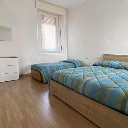 Casa Vacanza Amelia Bosisio Parini Bagian luar foto