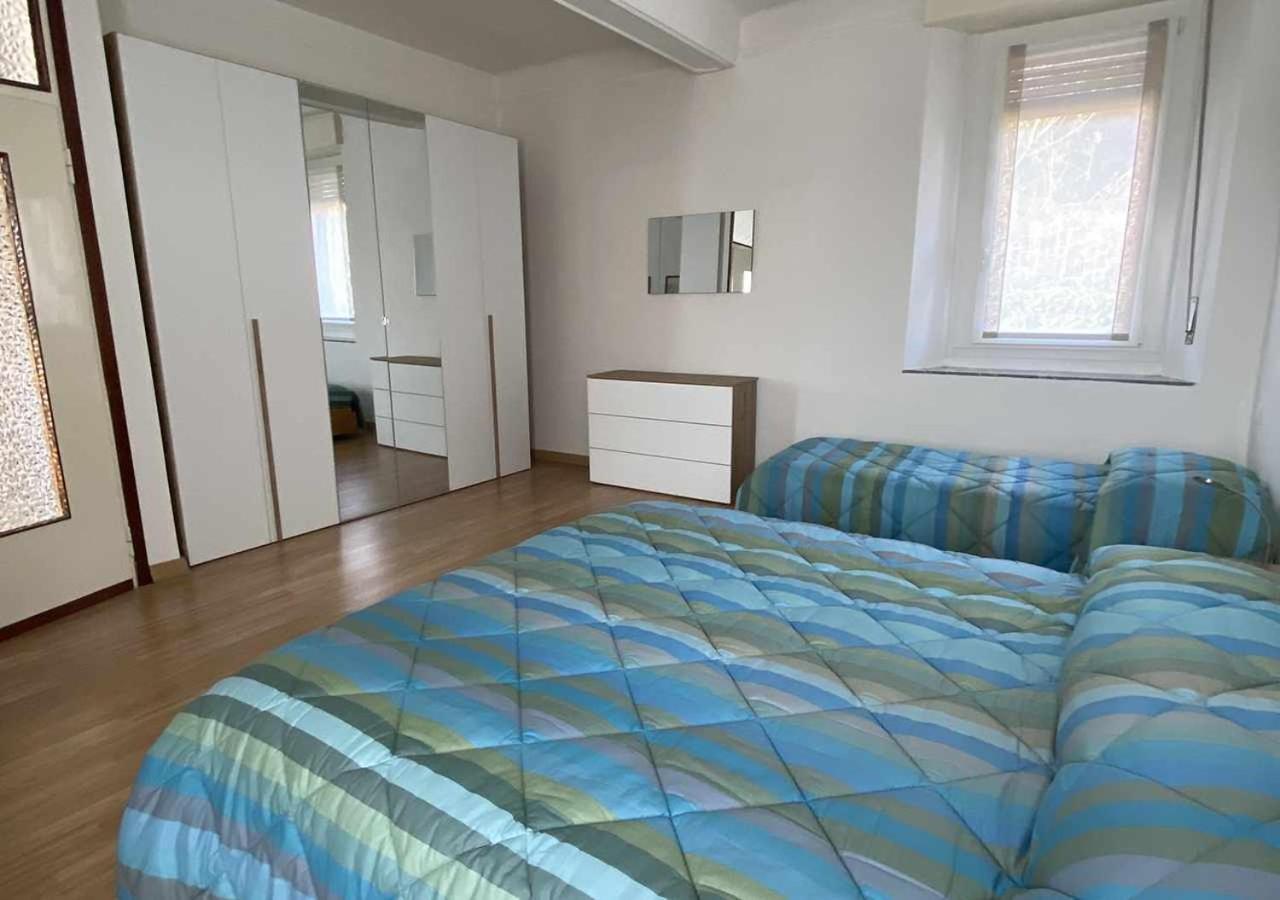 Casa Vacanza Amelia Bosisio Parini Bagian luar foto